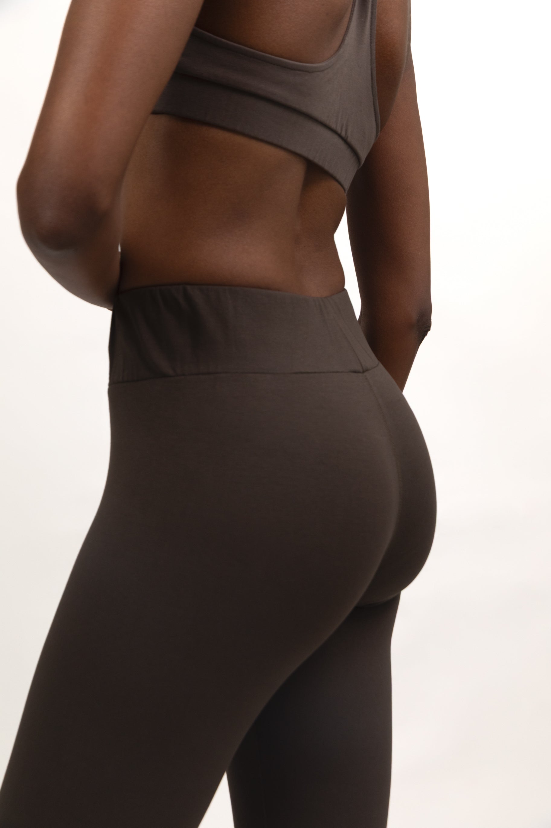 CORE LEGGINGS