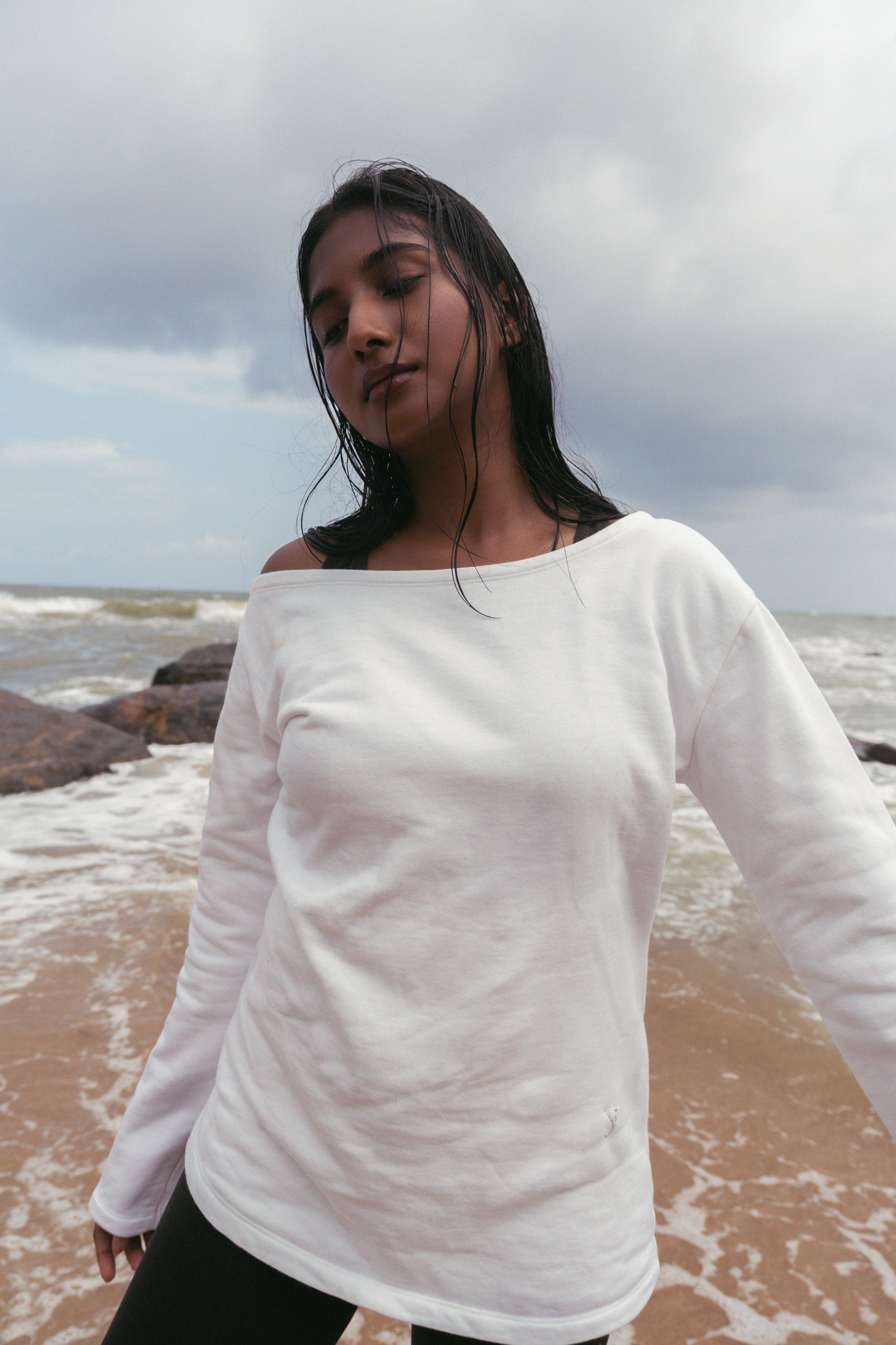 CORE SWEATER