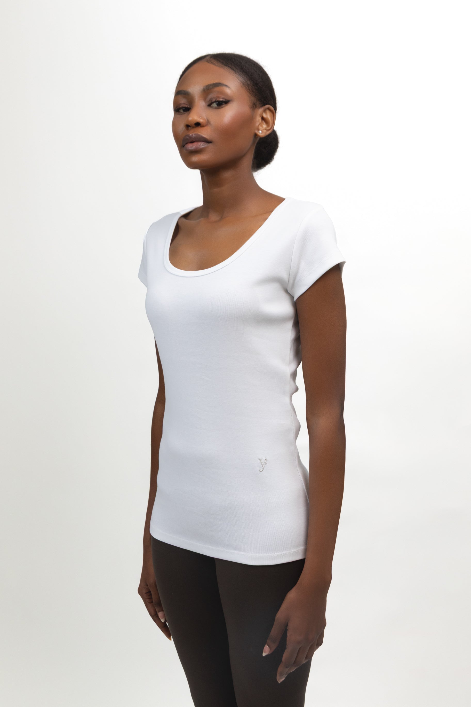 CORE T-SHIRT