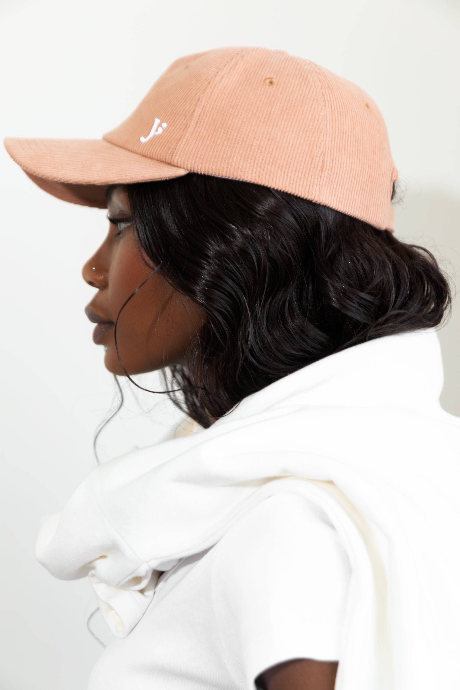 EMBROIDERED CORDUROY CAP