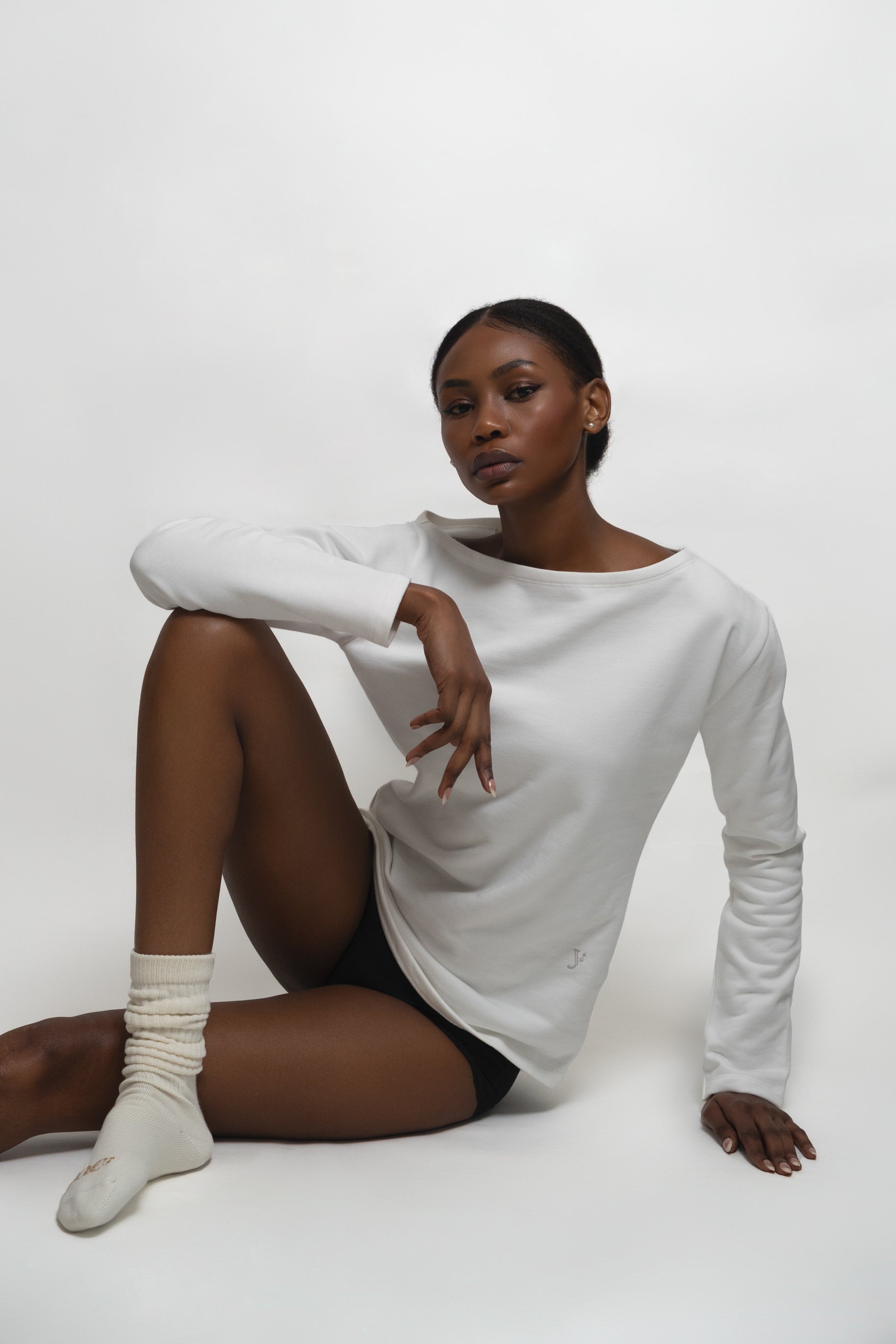 CORE SWEATER